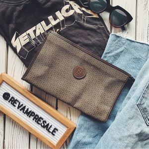 VINTAGE FENDI BROWN MONOGRAM ZUCCA ZIPPER CLUTCH